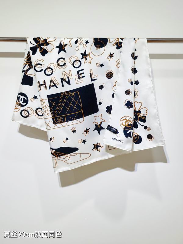 Chanel silk scarf 90X90cm E071106